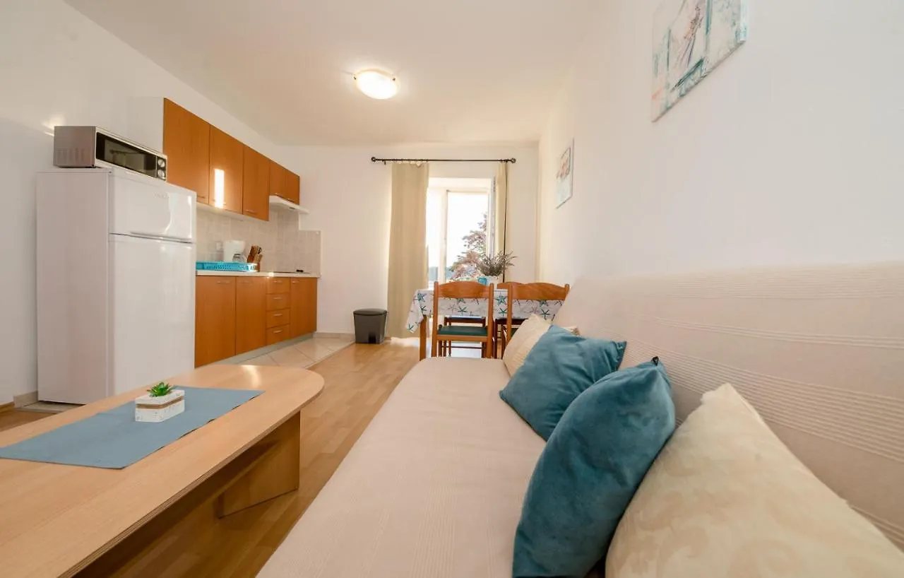 Apartments Kordic Barbat na Rabu 3*,