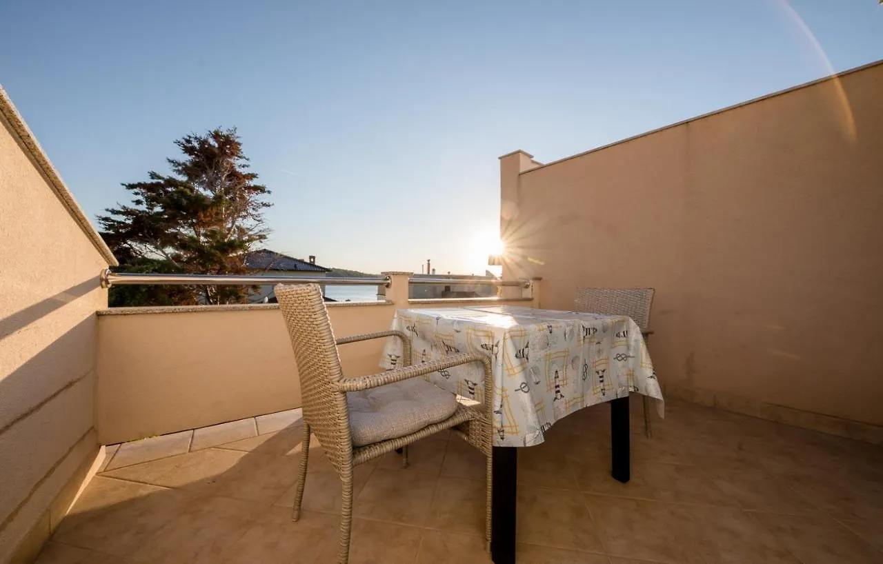 Apartments Kordic Barbat na Rabu