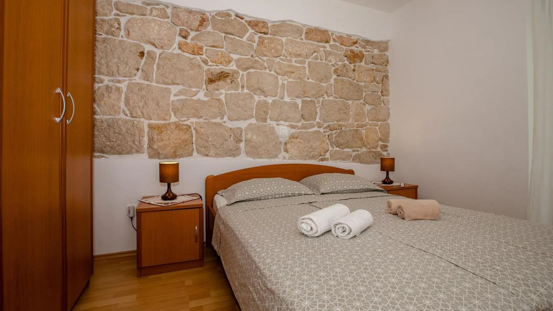 Apartments Kordic Barbat na Rabu Hırvatistan